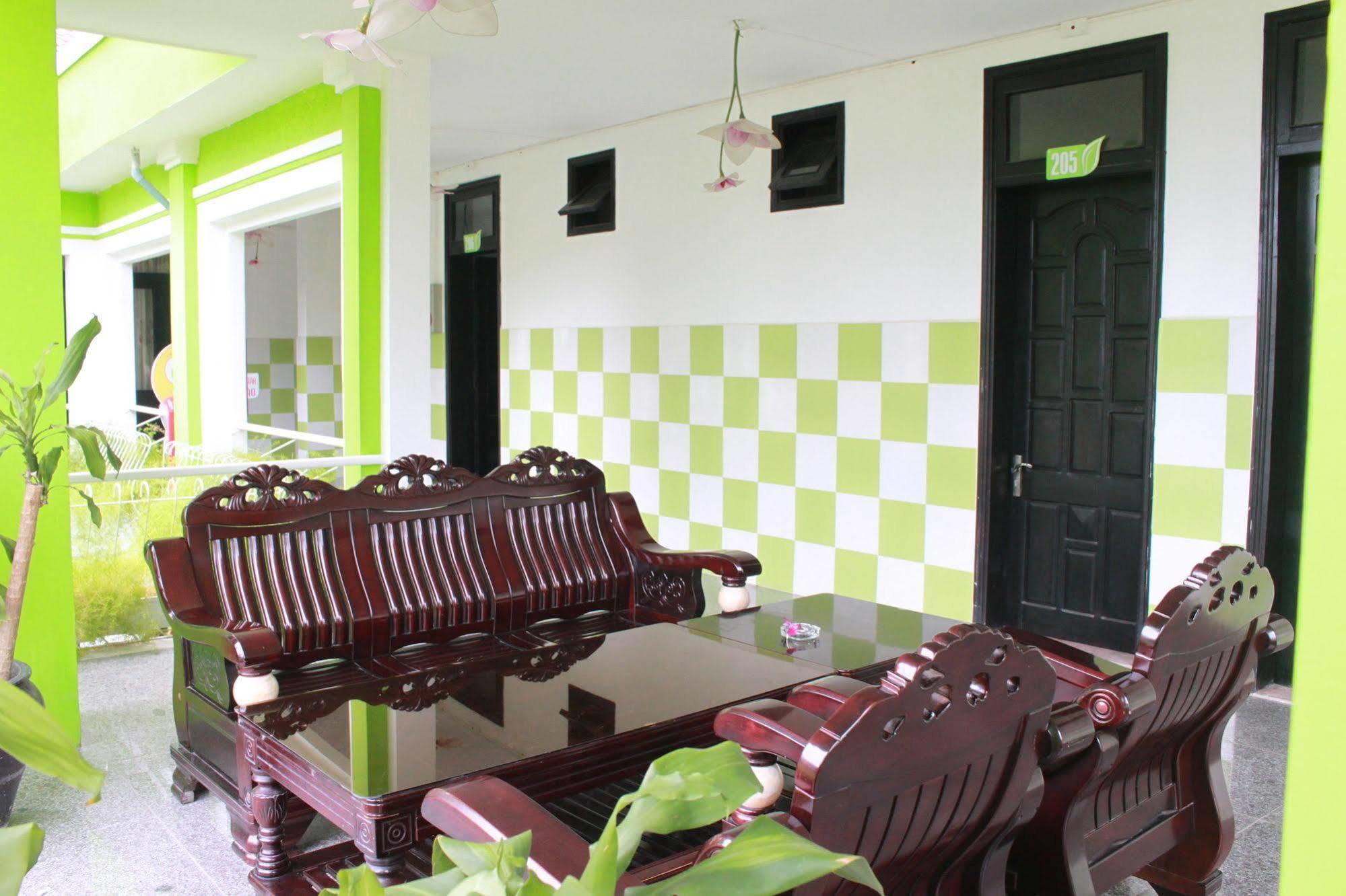 Ngoi Nha Xanh Hotel Da Nang Exterior foto